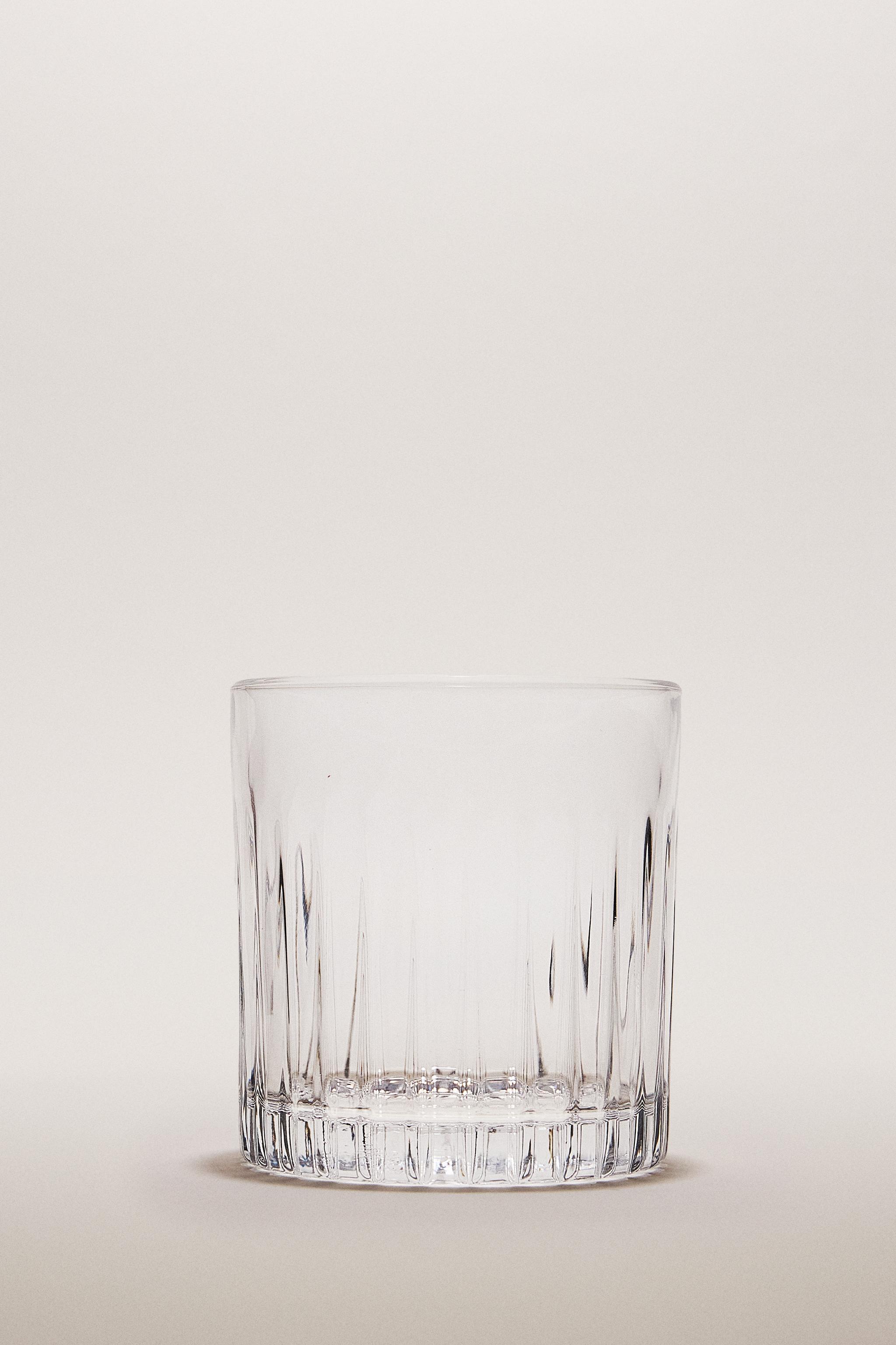 RAISED CRYSTALLINE TUMBLER